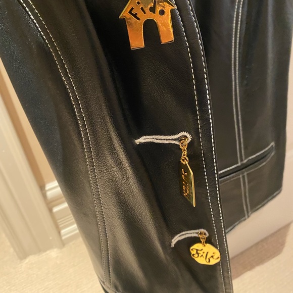 Cache vest leather dog charms - Picture 2 of 5